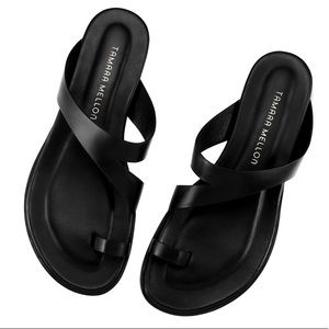 NIB Tamara Mellon “Dusk” Black Flat Sandals 37.5
